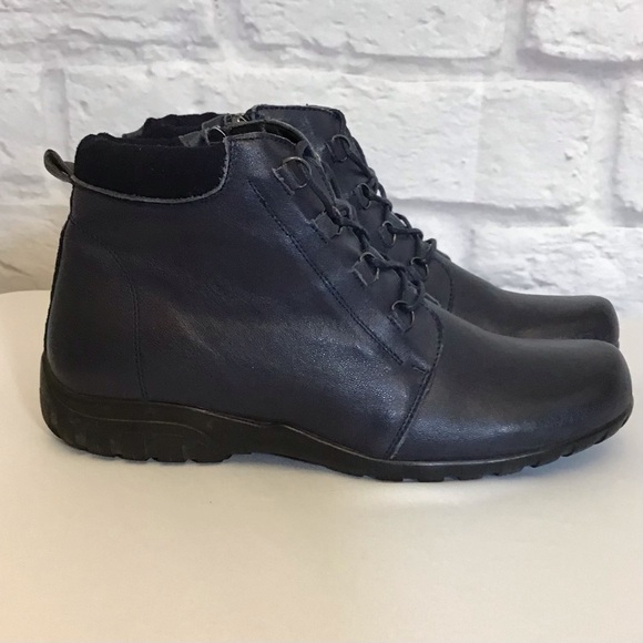 Propet 9 Delaney Womens Ankle Boots Navy Blue Leather Comfort Shoes Side Zippers - Picture 10 of 11